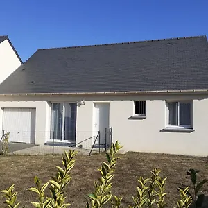 Maison Familiale Entre Dinard-st Malo-dinan. Hébergement de vacances Pleslin-Trigavou